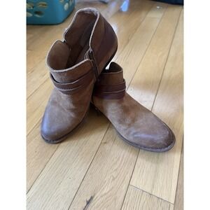 Born Kati Brown Leather Low Ankle Boots Sz 8 BR0040452